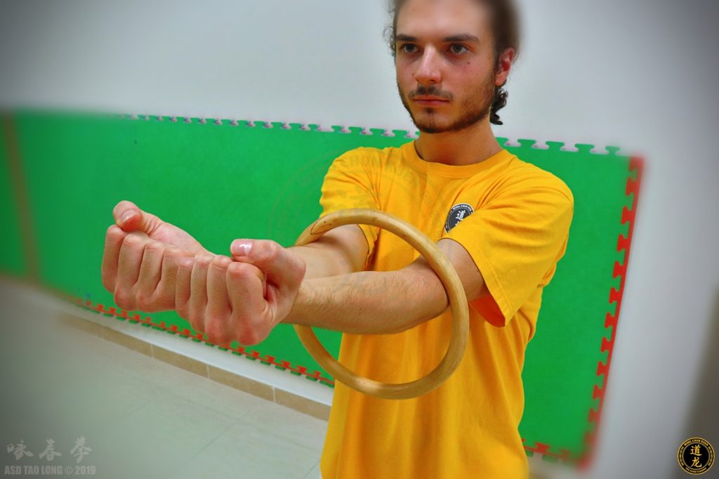 WING CHUN KUNG FU CASERTA ITALIA TANG HUEN WING CHUN KUNG FU CASERTA ITALIA TANG HUEN